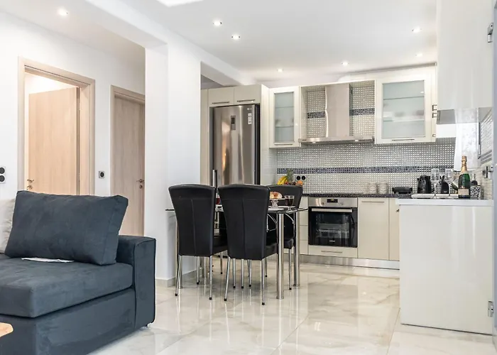 The Diamonds Of Naxos - Aggidia *