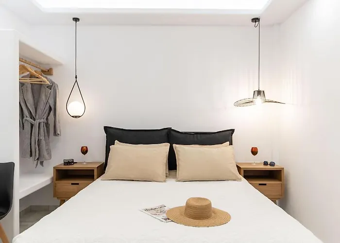 The Diamonds Of Naxos - Aggidia * Agkidia